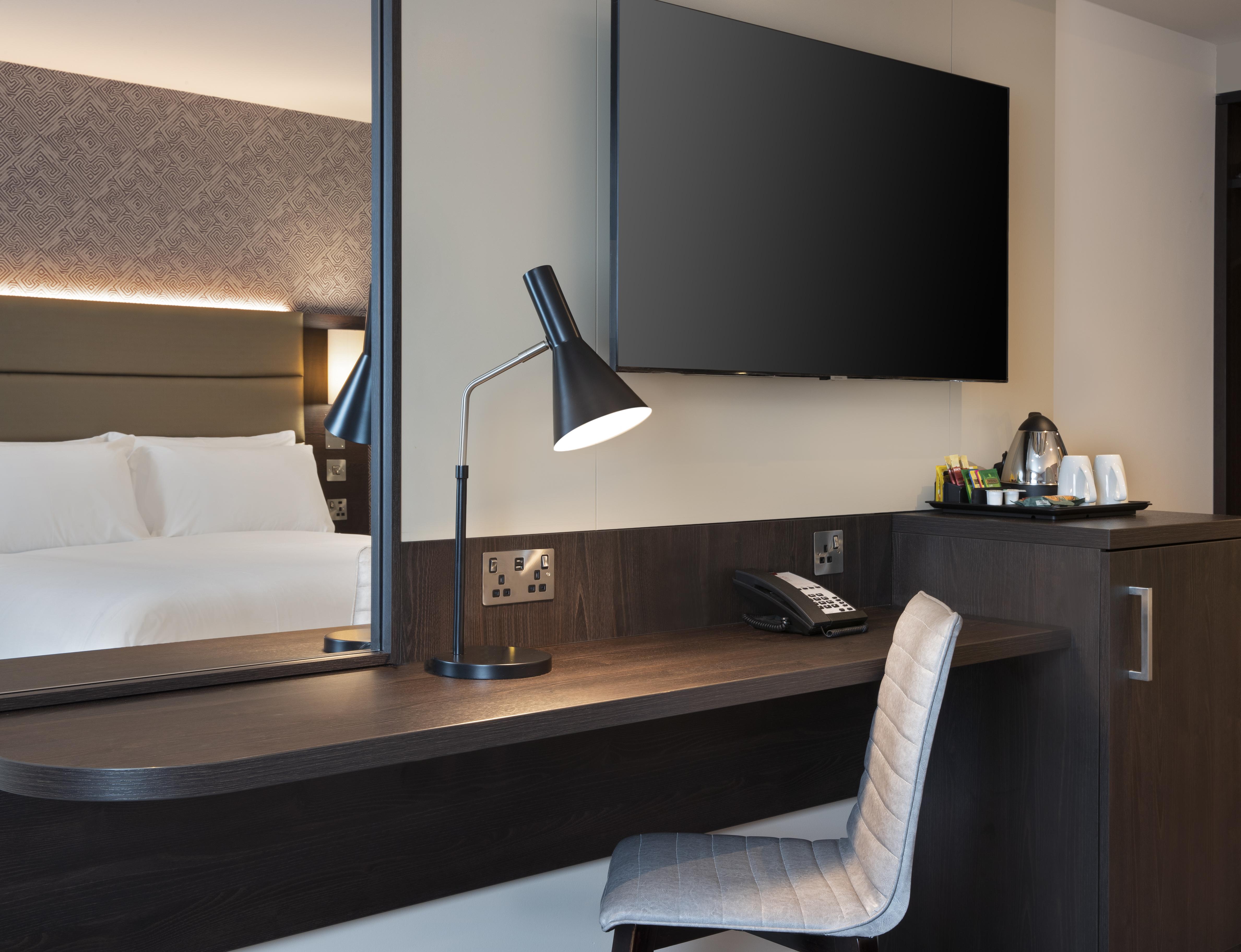 Leonardo Hotel Честер Экстерьер фото